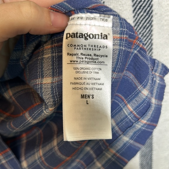 Mens Patagonia Cotton Button Up T-Shirt - Picture 3 of 4